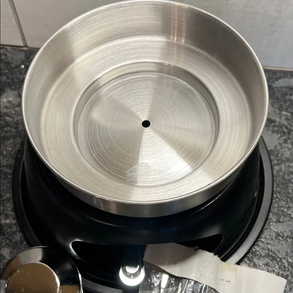 Stainless Steel Fondue Set with Spoons and Skewers. Uses gel fuel NWOT
